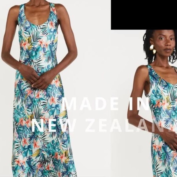 Soma Dresses & Skirts - Soma Halter Neck Tropical Print Soft Knit Jersey Stretch Maxi Dress Women's Sz L